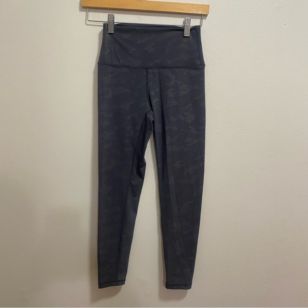 Zyia Active Sz 2 Grey Camo High Rise Leggings